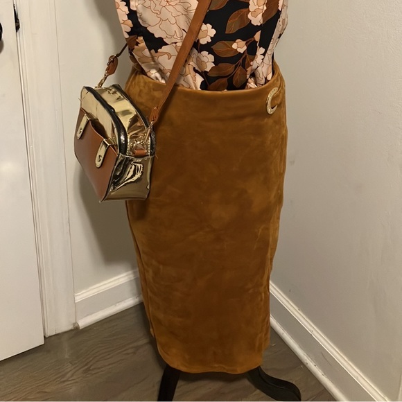 Marc New York faux suede skirt NWOT - Picture 6 of 7